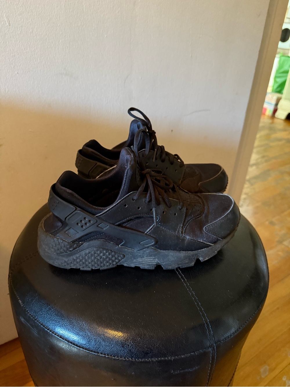 Women’s Nike Black Huarache Sneakers